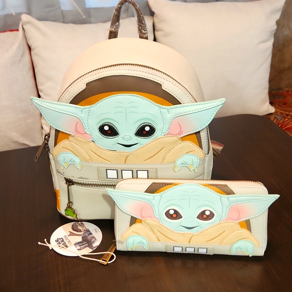 Loungefly Baby Yoda/Grogu Backpack And Wallet Gem